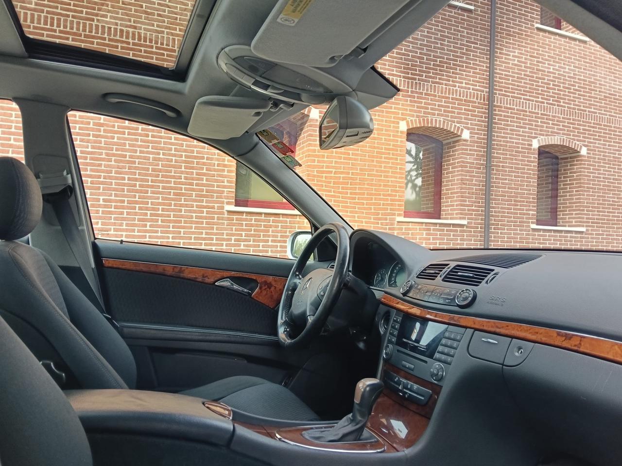 Mercedes-benz E 220 CDI cat Elegance