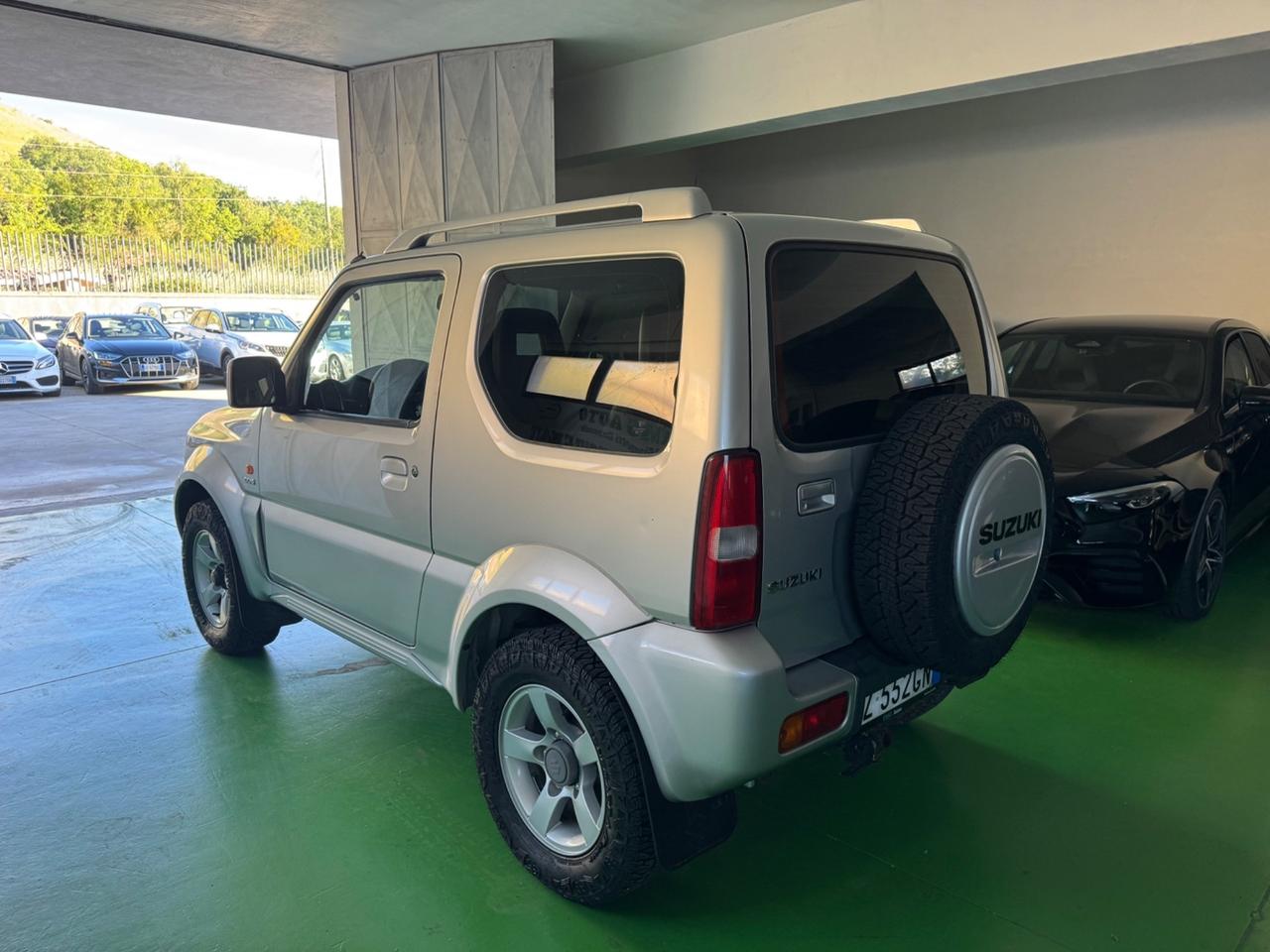 Suzuki Jimny 1.5 DDiS cat 4WD JLX