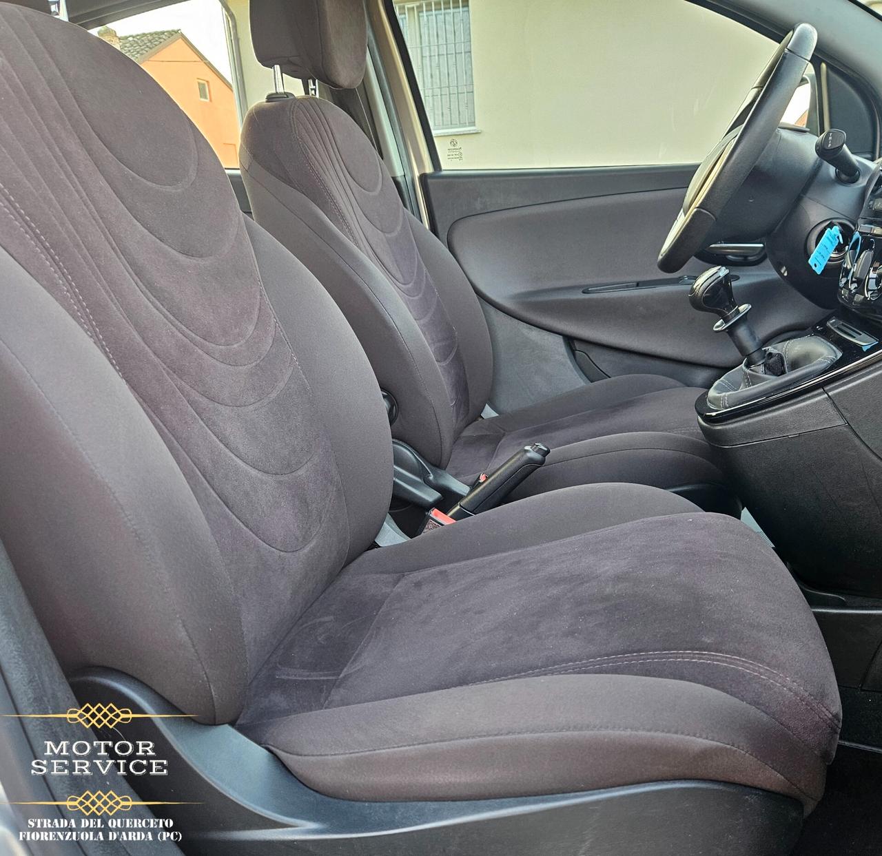 Lancia Ypsilon 1.2 69 CV 5 porte Gold DA 79€ MESE