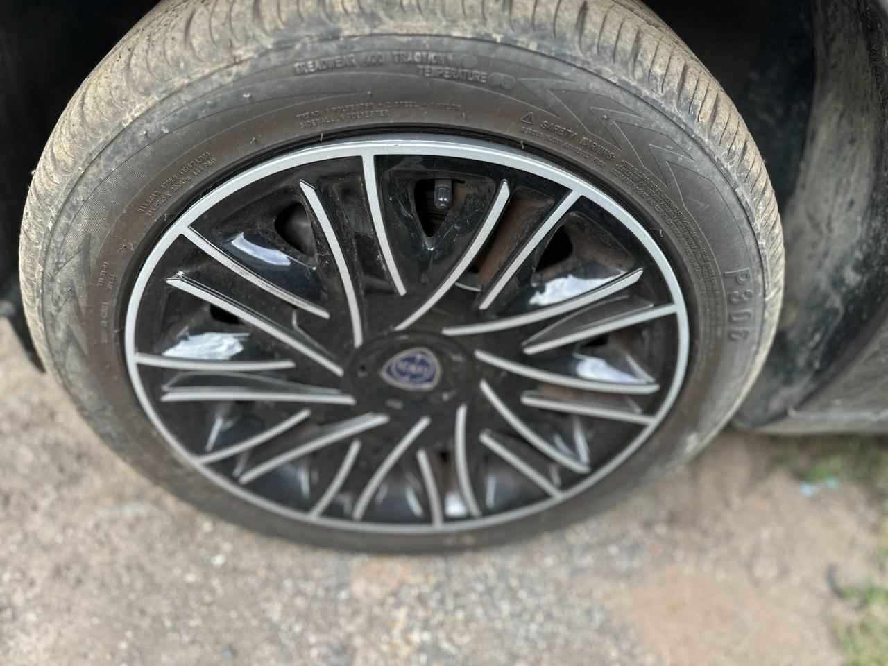 LANCIA Ypsilon III 2021 - Ypsilon 1.0 firefly hybrid Gold s&s 70cv 5p.ti