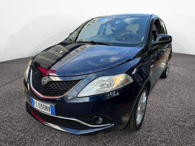 Lancia Ypsilon 5 Porte 1.2 8v 69cv Gold