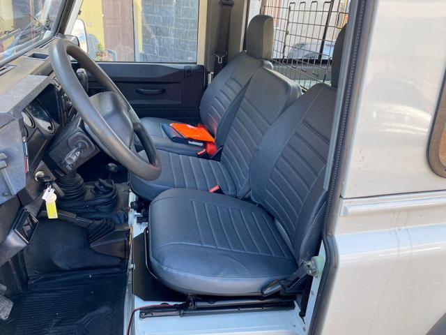 LAND ROVER Defender 90 2.5 Td5 3 posti