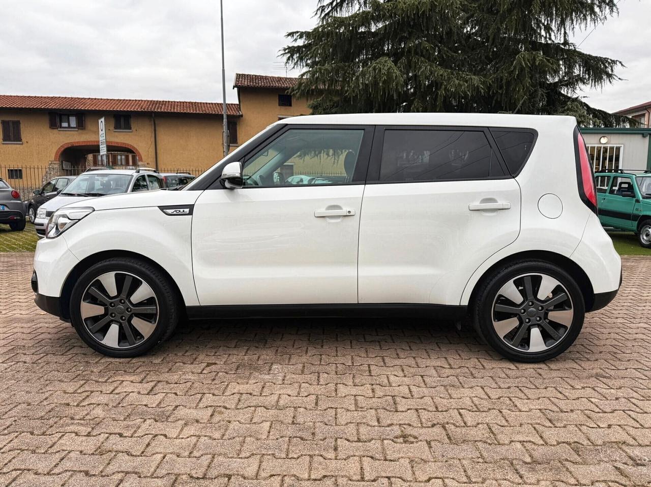 Kia Soul 1.6 CRDi TELECAMERA CRUISE SENSORI PDC