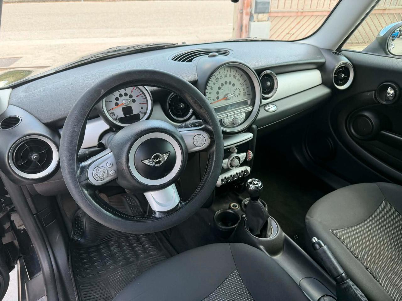 Mini COOPER D 1.6 D 110Cv 6M BICOLOR