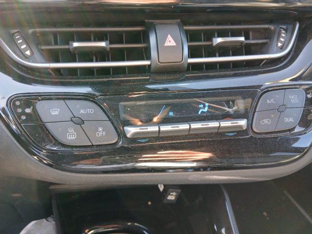 TOYOTA C-HR 2.0 Hybrid E-CVT