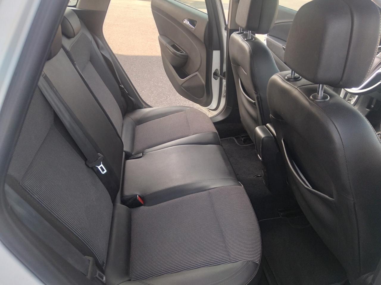 Opel Astra 1.6 CDTI EcoFLEX S&S Sports Tourer Cosmo x neopatentati