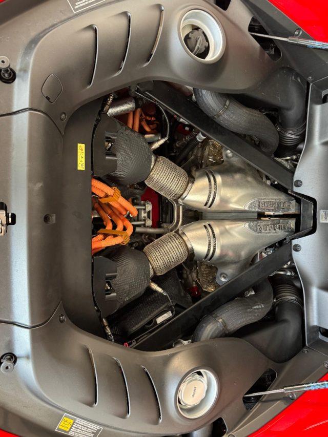 FERRARI 296 GTB ASSETTO FIORANO