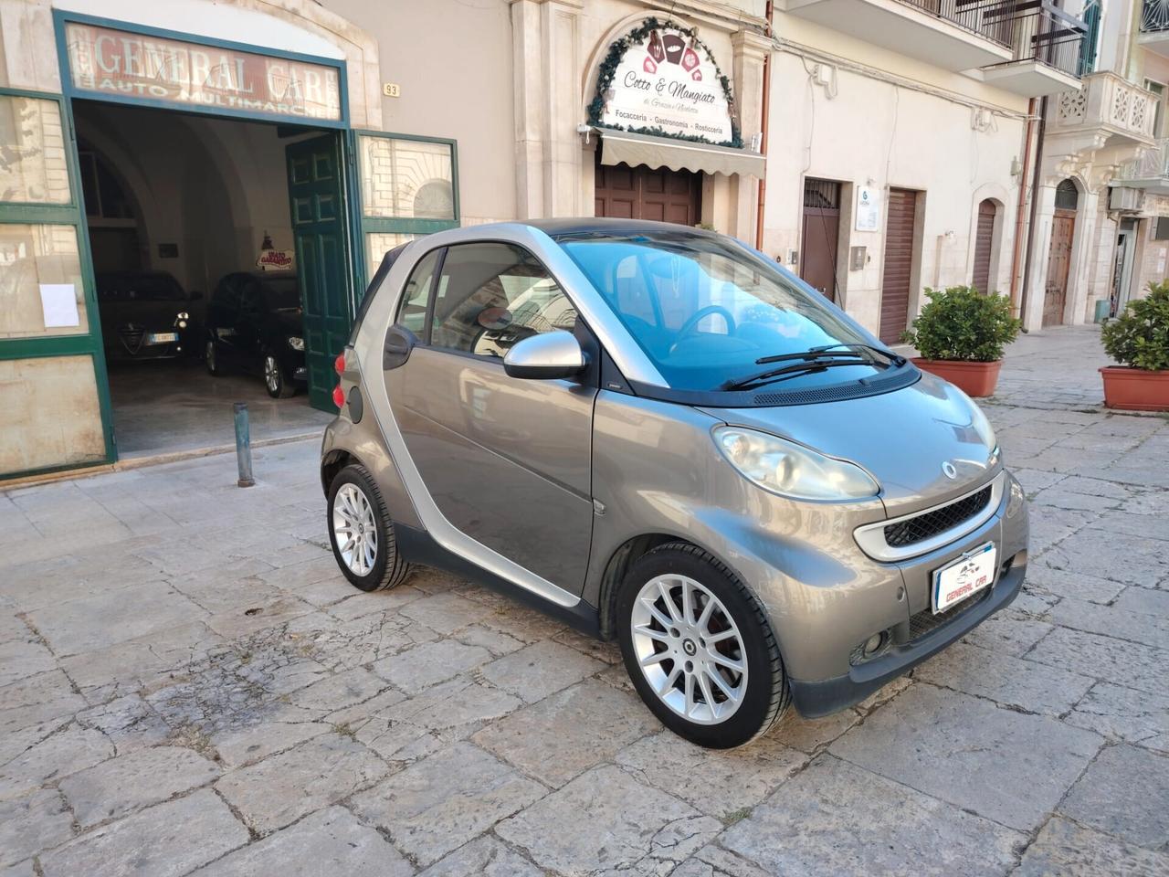 Smart ForTwo 1000 52 kW MHD coupé passion