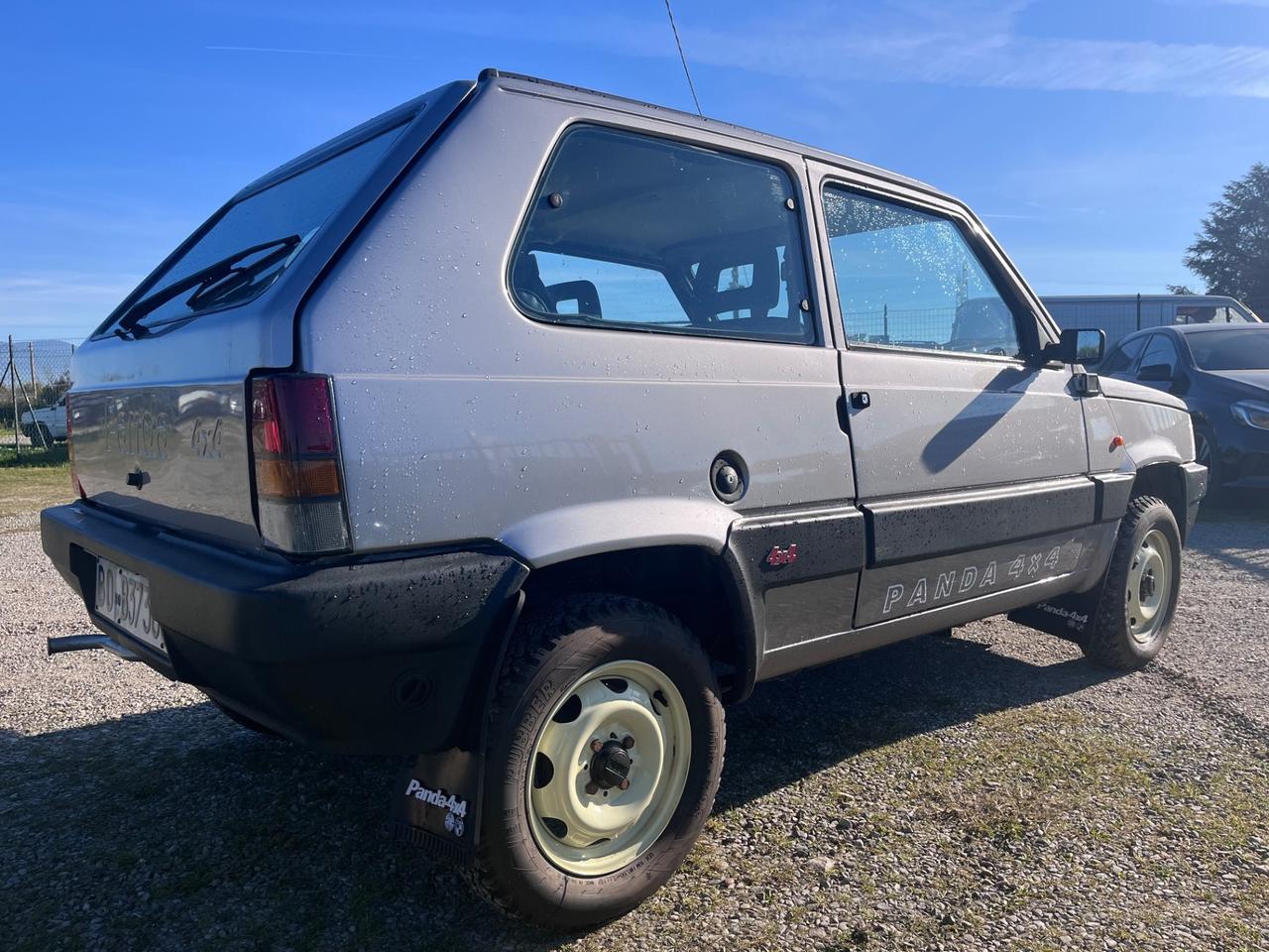 Fiat Panda 1000 4x4 completamente restaurata