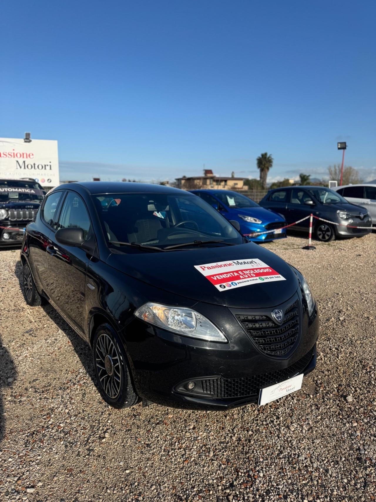 Lancia Ypsilon 1.2 69 CV 5 porte GPL Ecochic S Momodesign