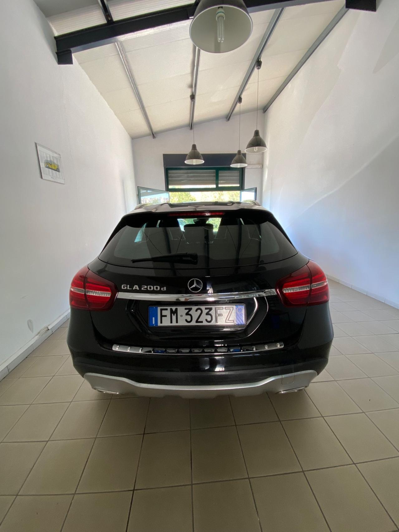 Mercedes-benz GLA 200 d Sport