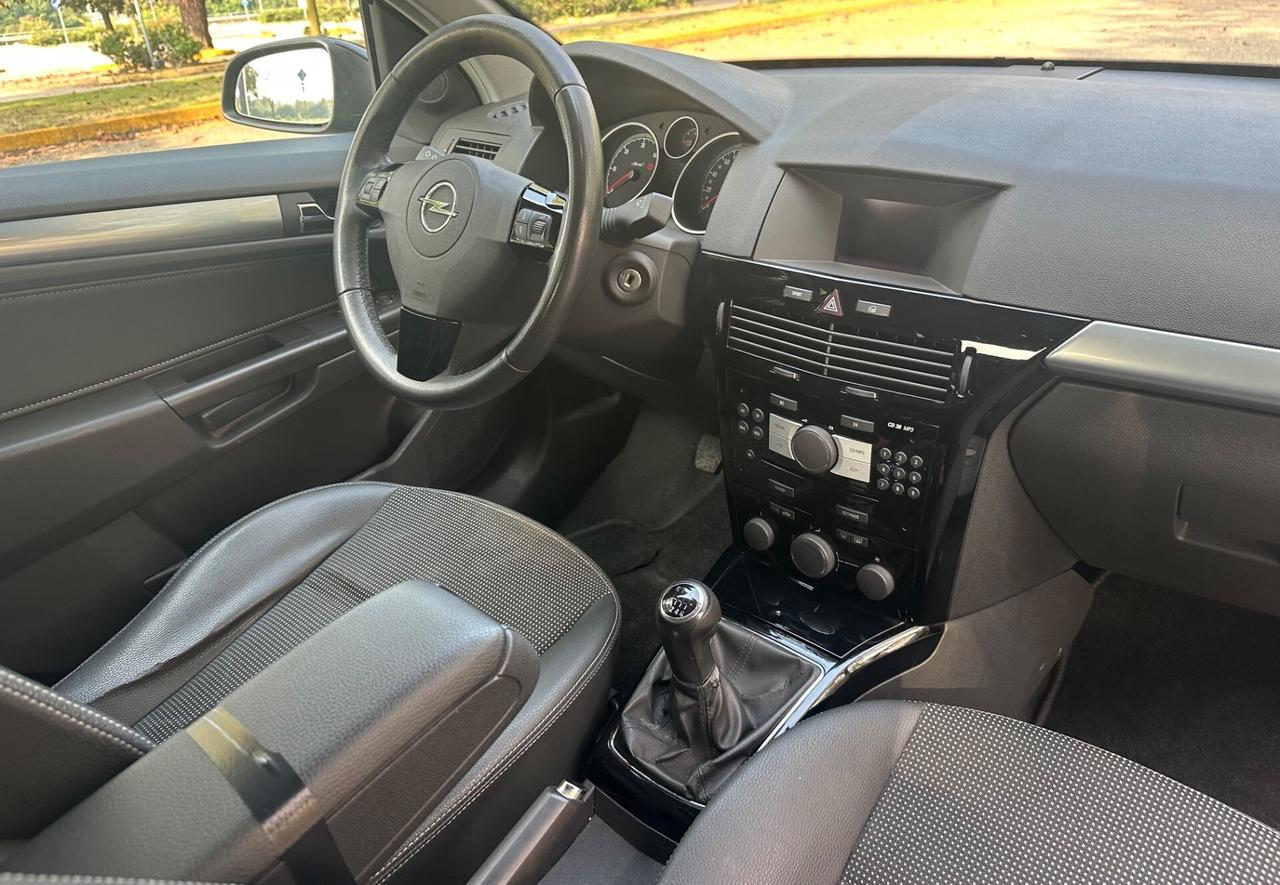 Opel Astra 1.7 CDTI 125CV 5 porte Cosmo