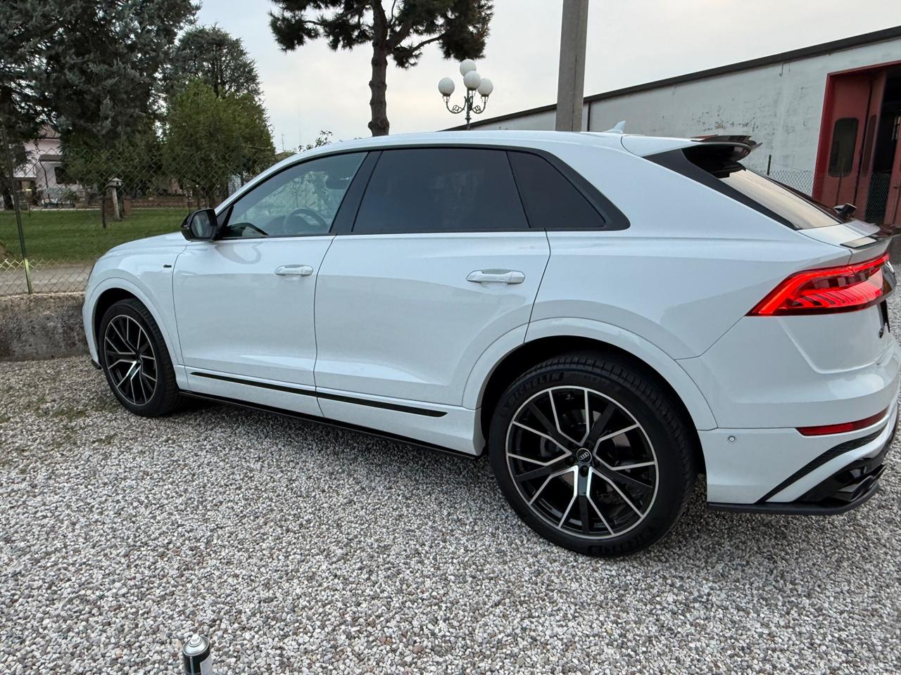 Audi Q8 50 TDI 286 CV quattro tiptronic Sport