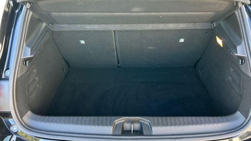 Renault Clio 5 Porte 1.6 E-Tech full hybrid 145cv Techno A 5 Porte 1.6 E-Tech full hybrid 145cv Techno