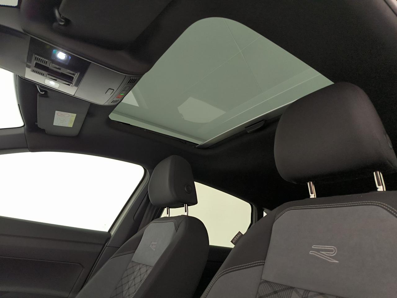 Volkswagen Taigo 1.0 tsi r-line 110cv