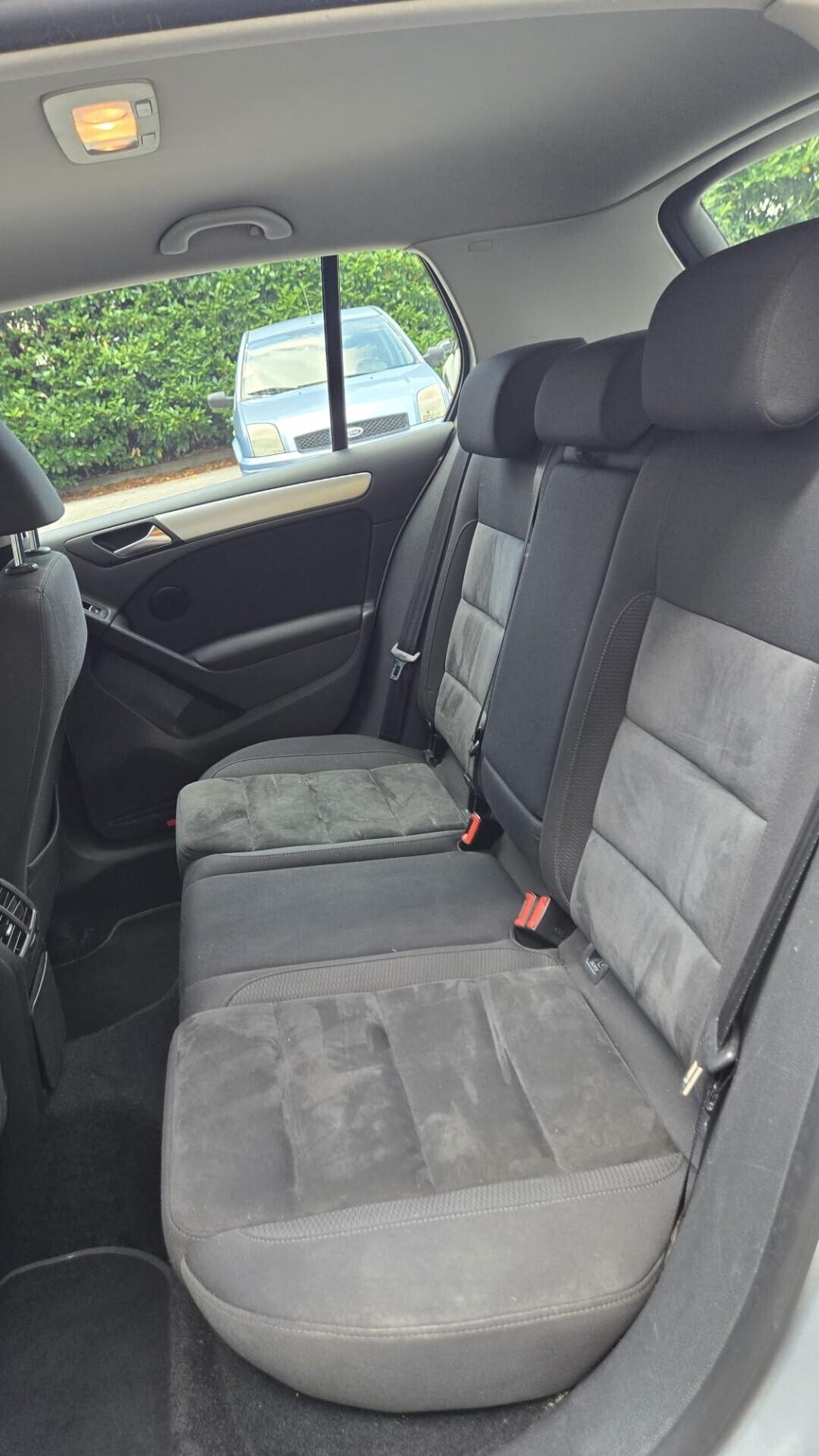 Volkswagen Golf 1.6 TDI 5p. Highline Neopatentati