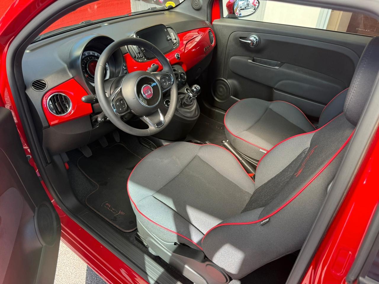 Fiat 500 1.0 Hybrid Red