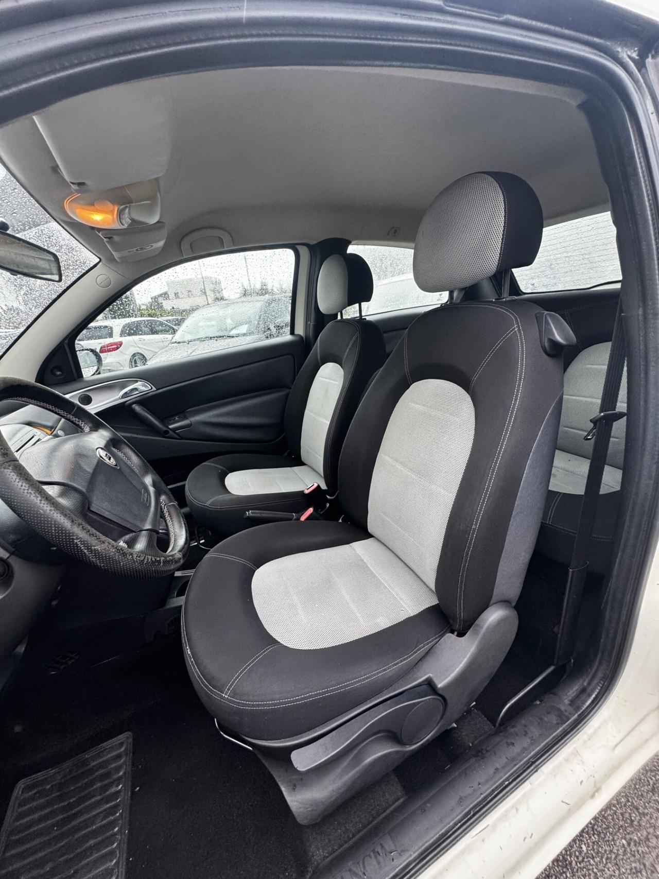 Lancia Ypsilon 1.3 Multijet 16V Momo Design