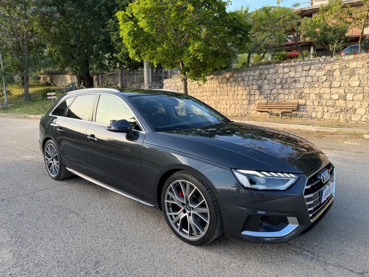 Audi A4 Avant 30 TDI/136 CV S tronic Business Advanced