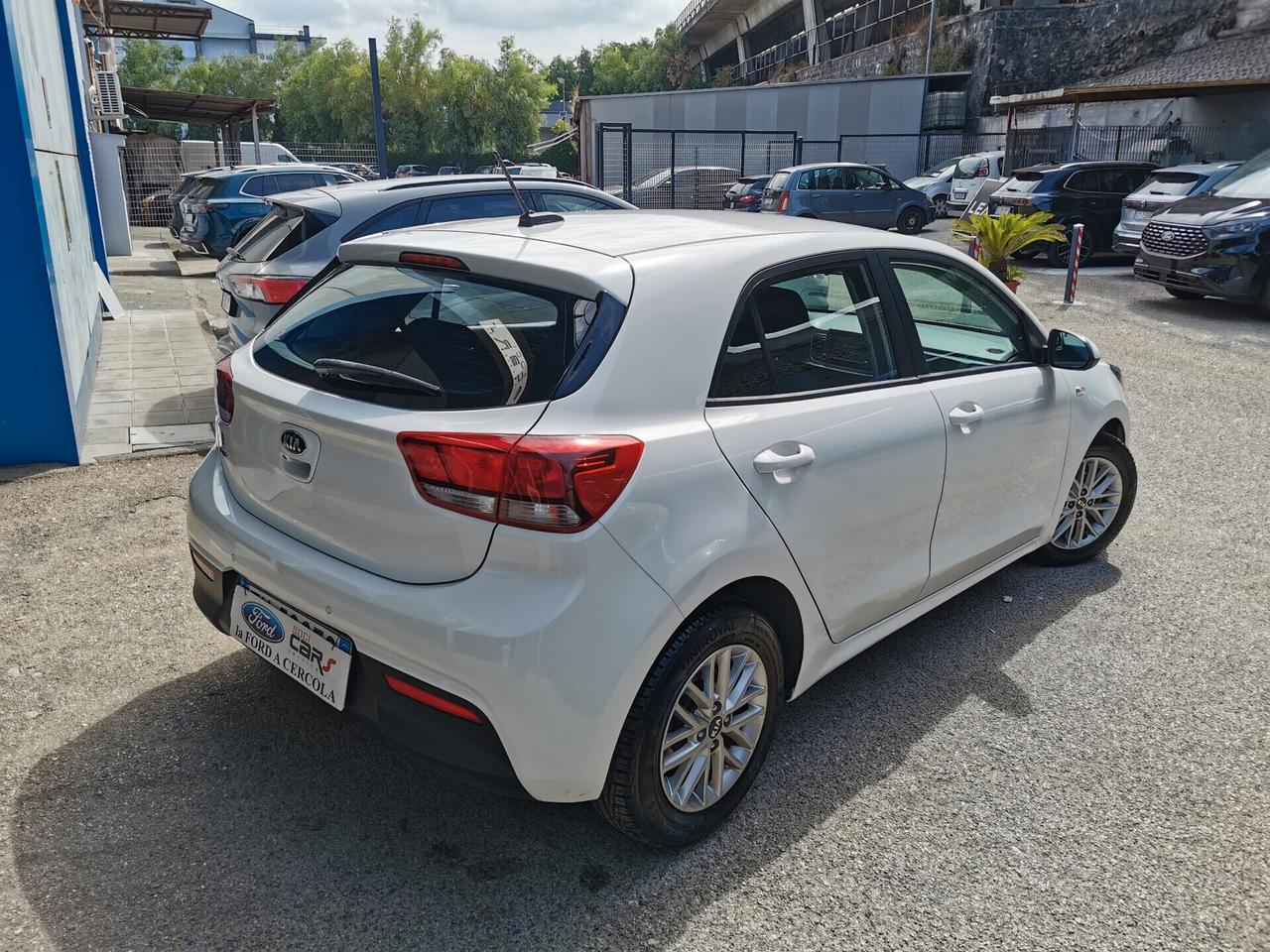 Kia Rio 1.2 MPi 85cv Evolution