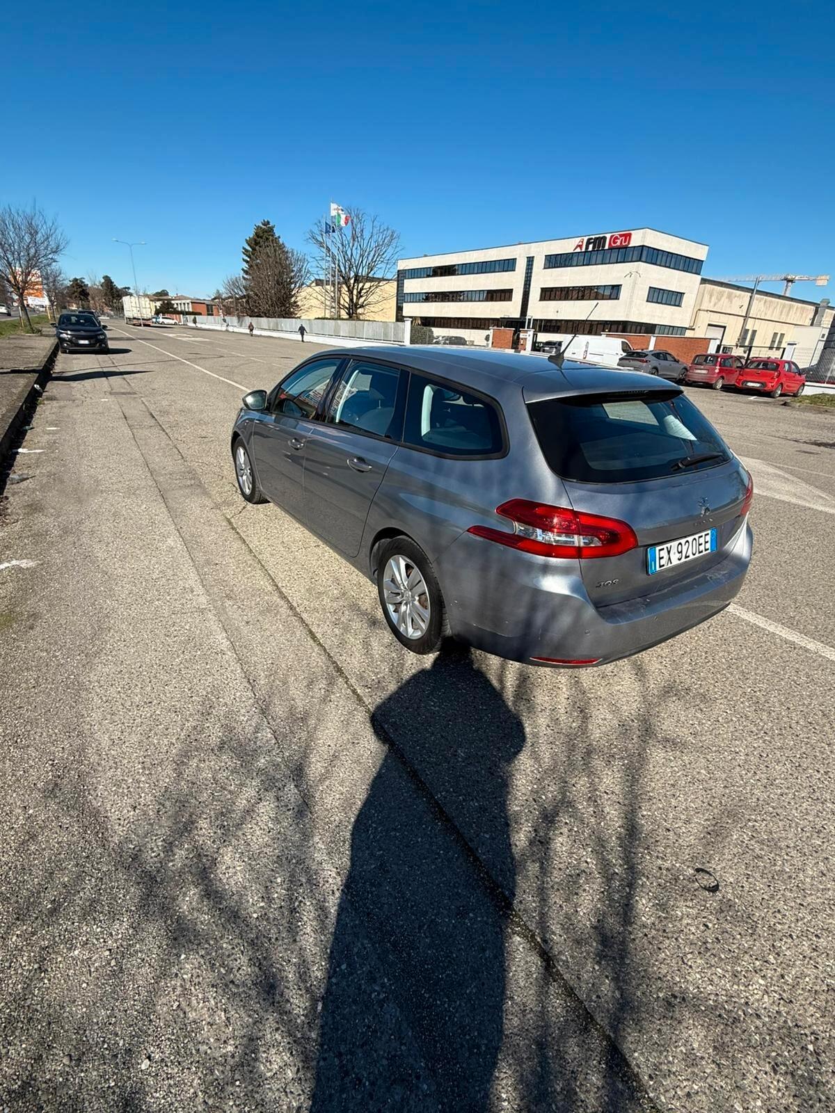 Peugeot 308 1.6 HDi 92 CV SW Business
