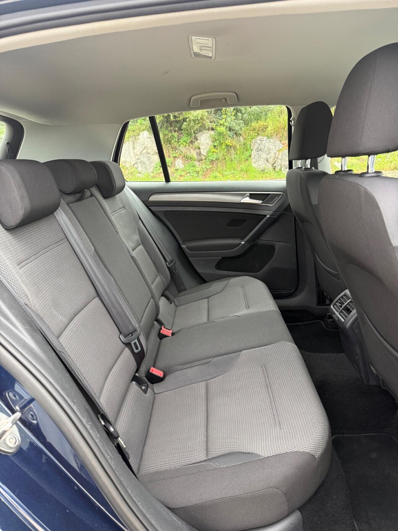 Volkswagen Golf 1.6 TDI 5p. Highline BlueMotion Technology