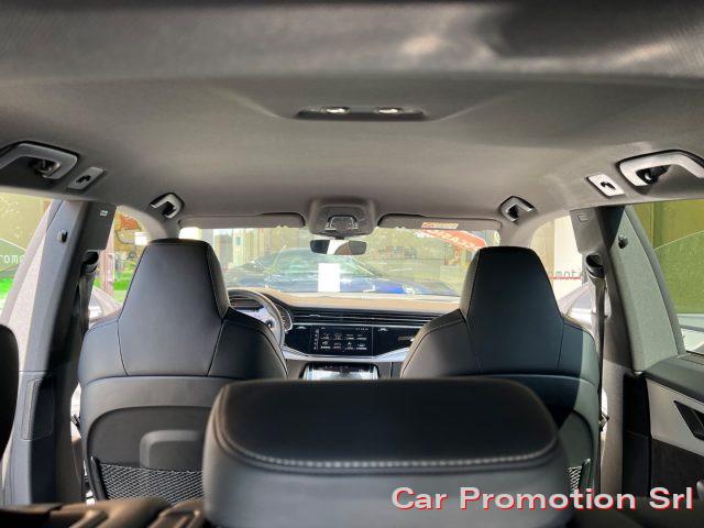 AUDI Q8 3.0 TDI quattro tiptronic S-line