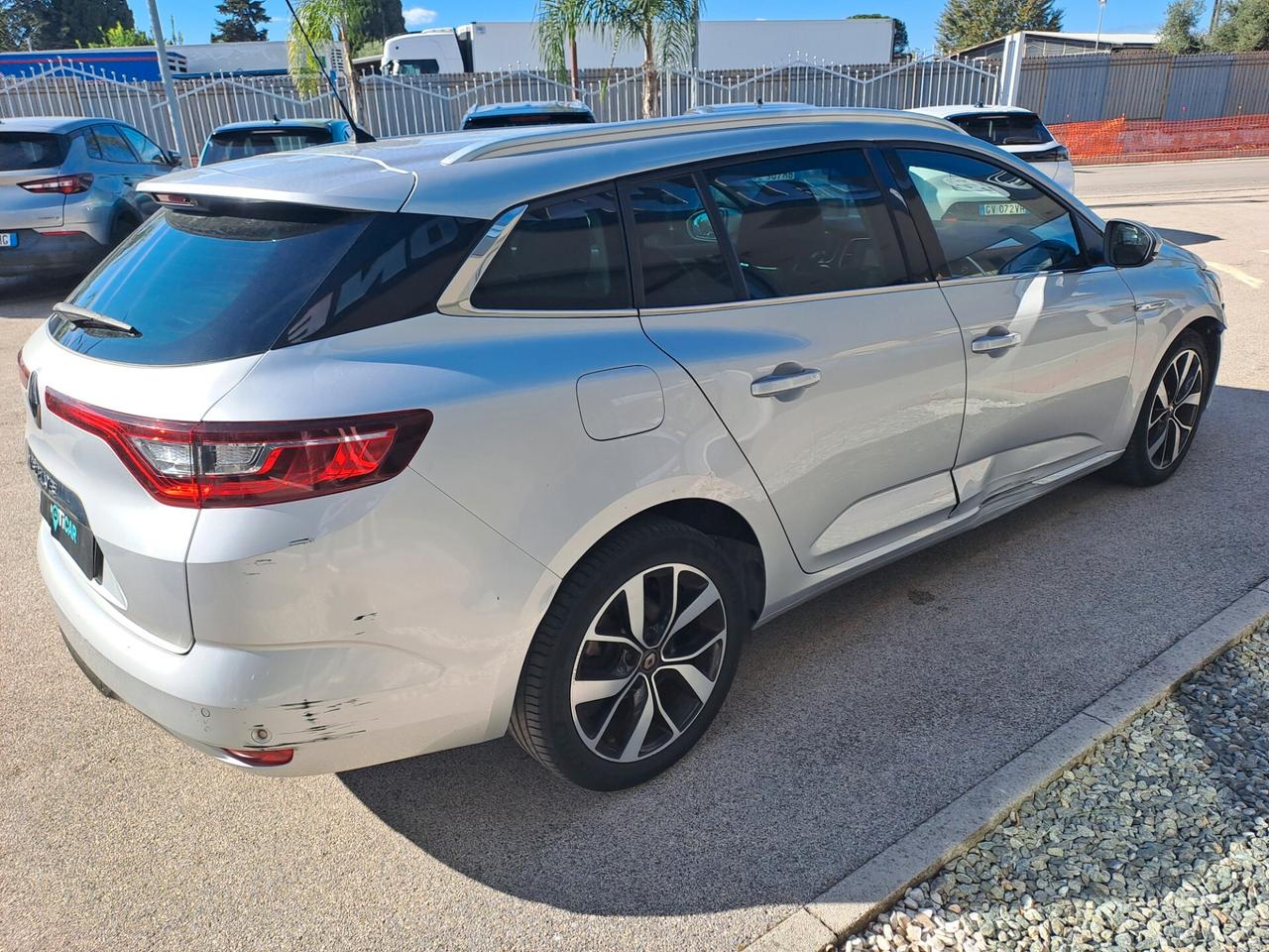 Renault Megane Blue 1.5 dCi 115 CV Intens 19