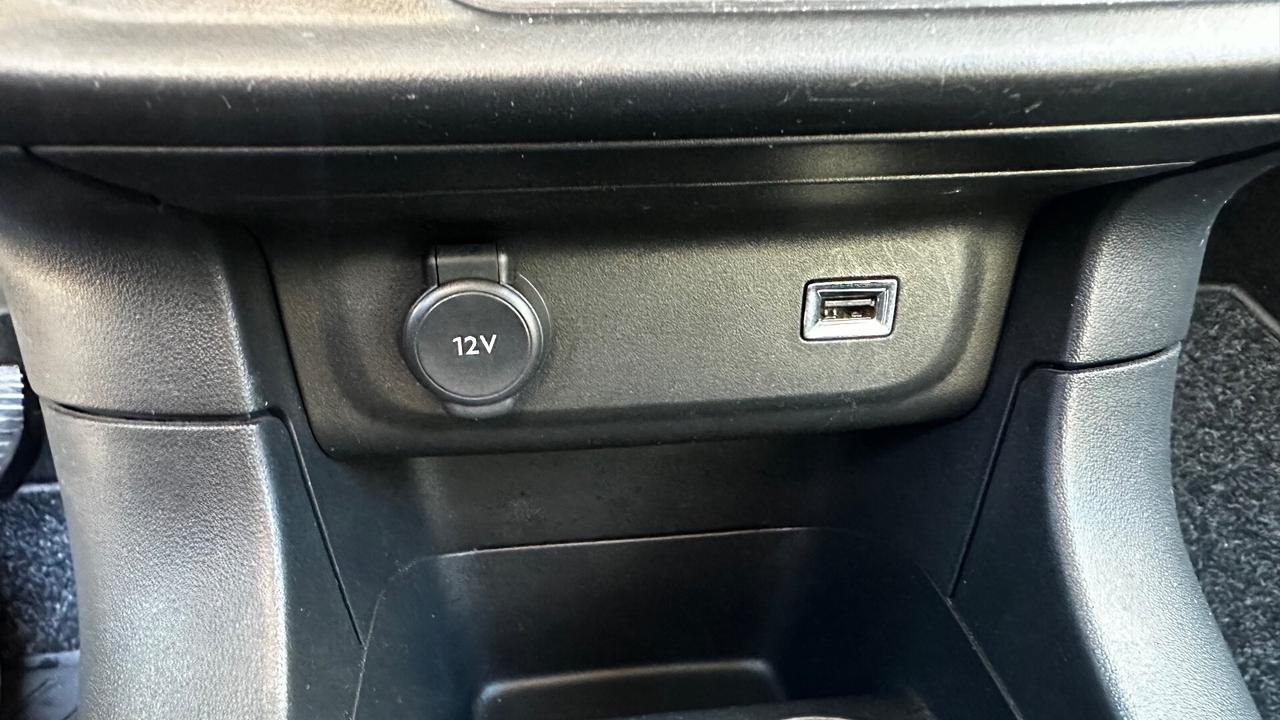 Citroen C3 PureTech 83 S&S Max KM 13.800 - 2024