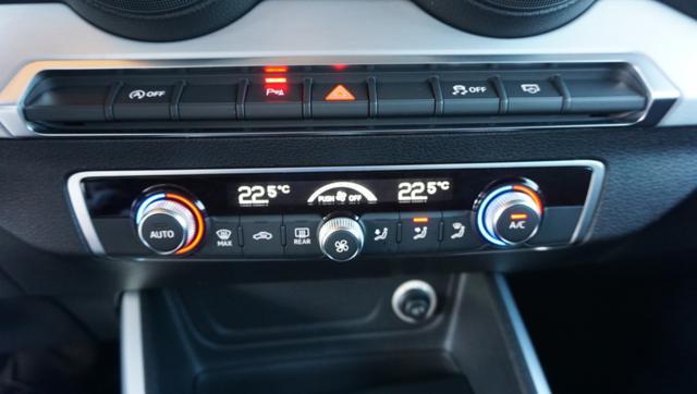AUDI Q2 30 TDI S tronic Business