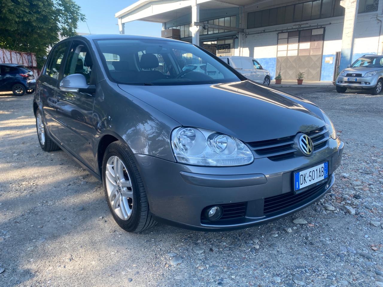 Volkswagen Golf 1.6 16V FSI 5p. Comfortline