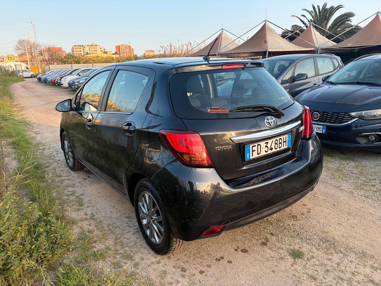 TOYOTA YARIS 1.3 99CV TREND ANNO 2016