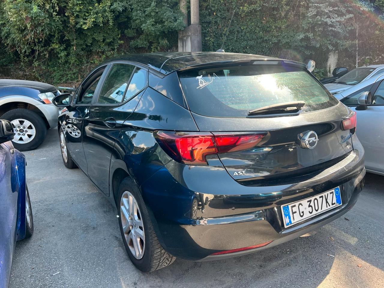 Opel Astra 1.6 CDTi 5 porte