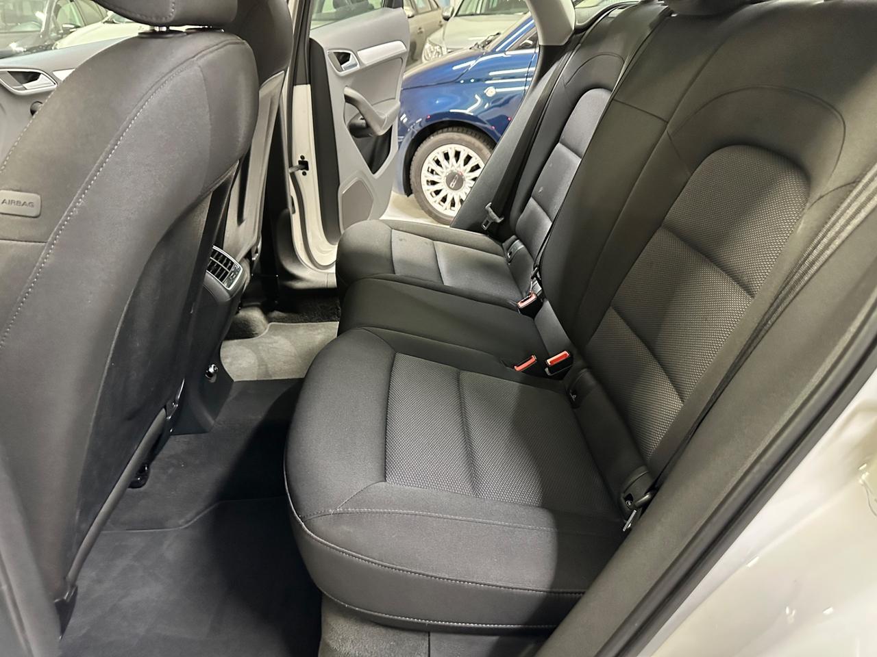 Audi Q3 2.0 TDI 120 CV Business