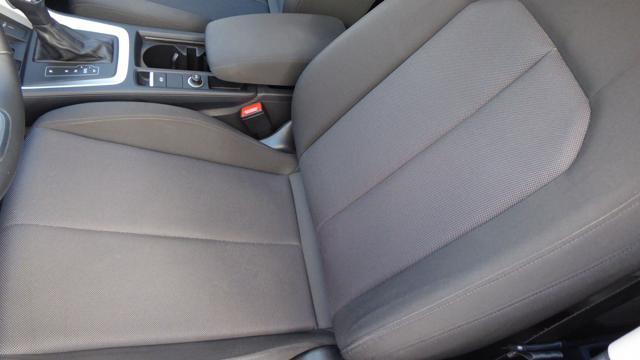 AUDI Q3 35 TDI Quattro S-Tronic Business