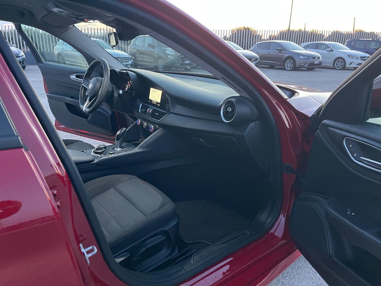 ALFA ROMEO GIULIA 2.2D ROSSA FULL 93000KM NUOVA