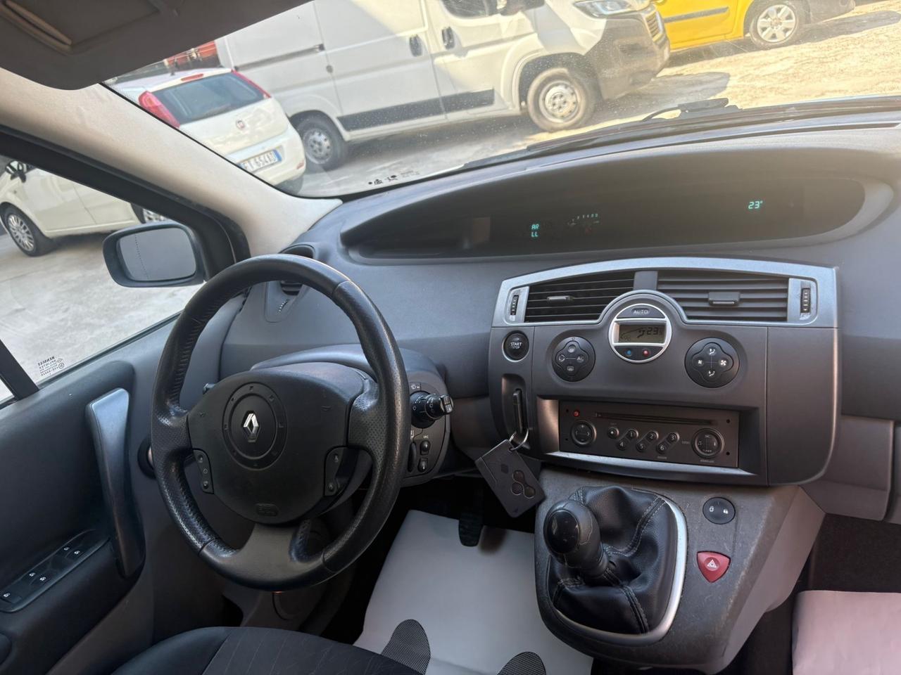 Renault Scenic Grand Scénic 1.5 dCi/105CV Pack