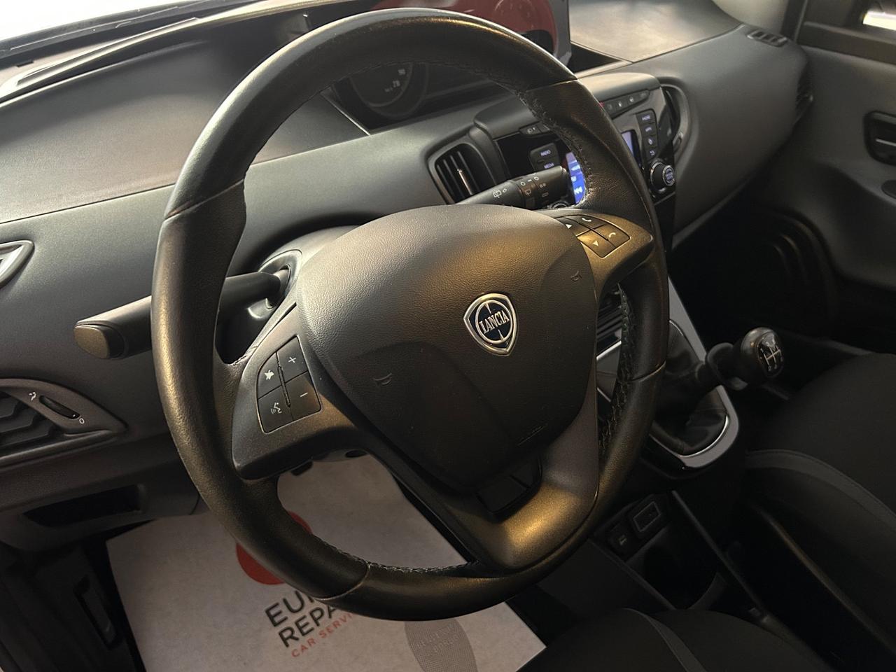 Lancia Ypsilon 0.9 B/M TwinAir Ecochic