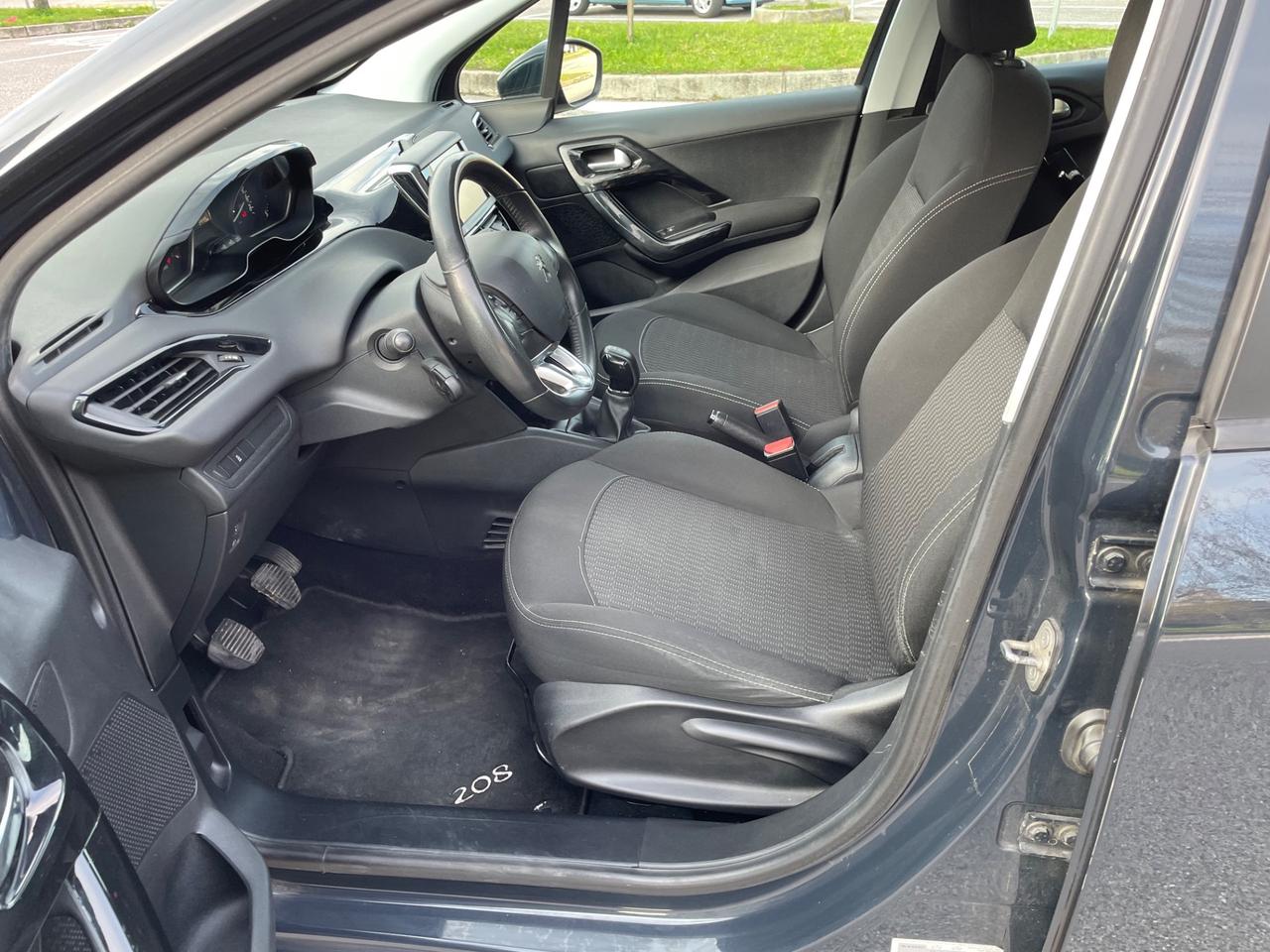 Peugeot 208 PureTech 82 5 porte Allure*Neo patentati*