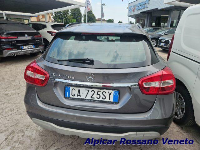 MERCEDES-BENZ GLA 200 d Automatic Sport