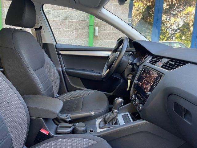 SKODA Octavia SW 1.6 TDI 115CV DSG NAVIGATORE SENSORI PARCHEGGIO