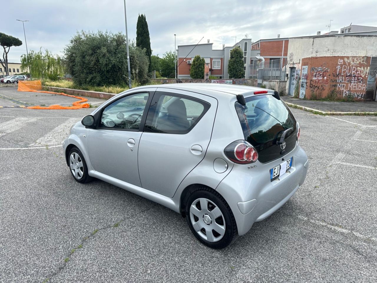 Toyota Aygo 1.0 5p Sol Connect MMT