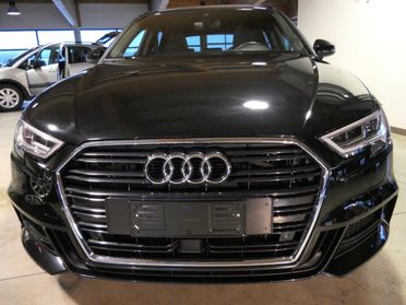 AUDI A3 SPB 2.0 TDI S tronic S_LINE