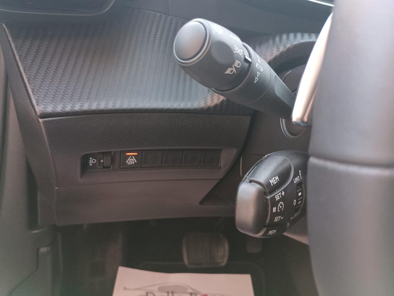 Peugeot 2008 1.5BlueHDi 130 S&S EAT8 Allure Pack