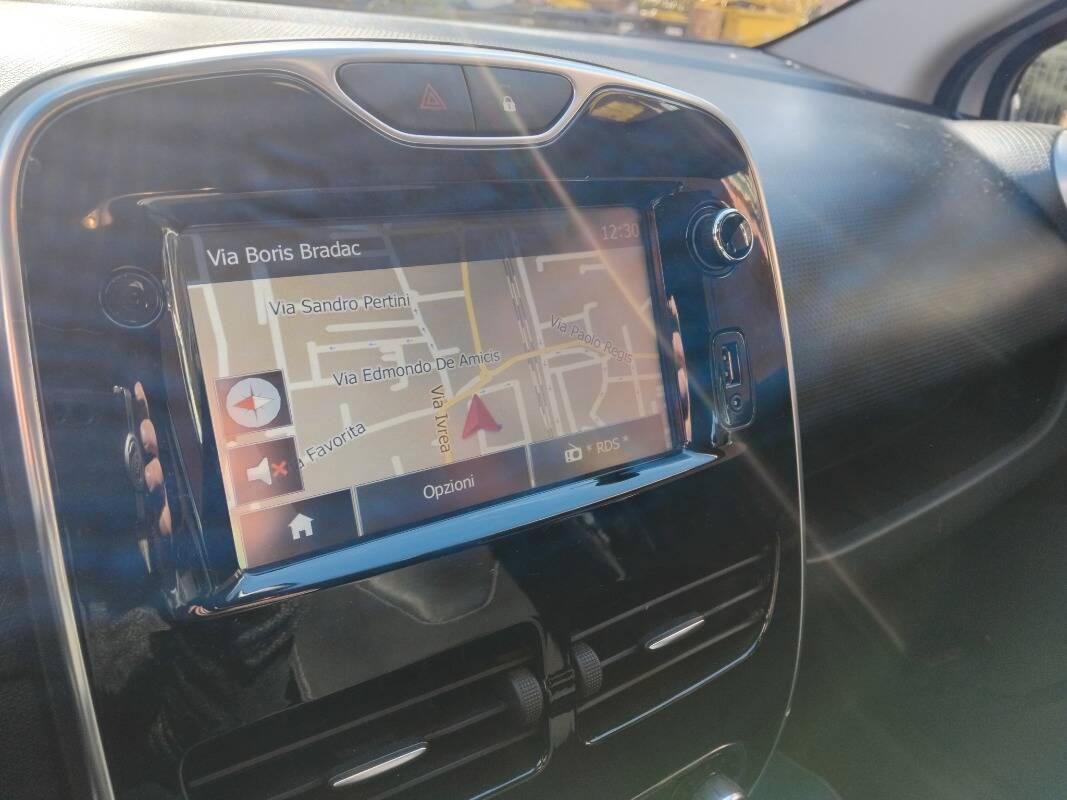 Renault Clio Clio IV 2015 1.2 Live Gpl 75cv