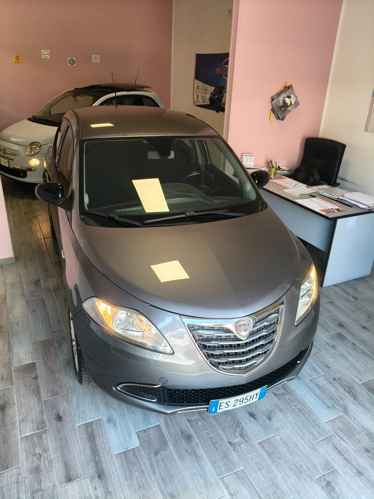 Lancia Ypsilon 5 porte Metano Ecochic Gold FULL OPTIONAL