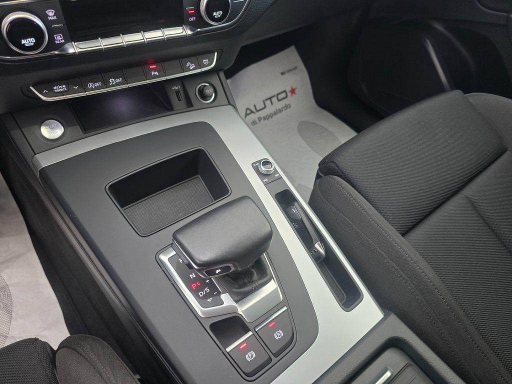 Audi Q5 Sportback 40 2.0 tdi mhev 12V S line quattro s-tronic