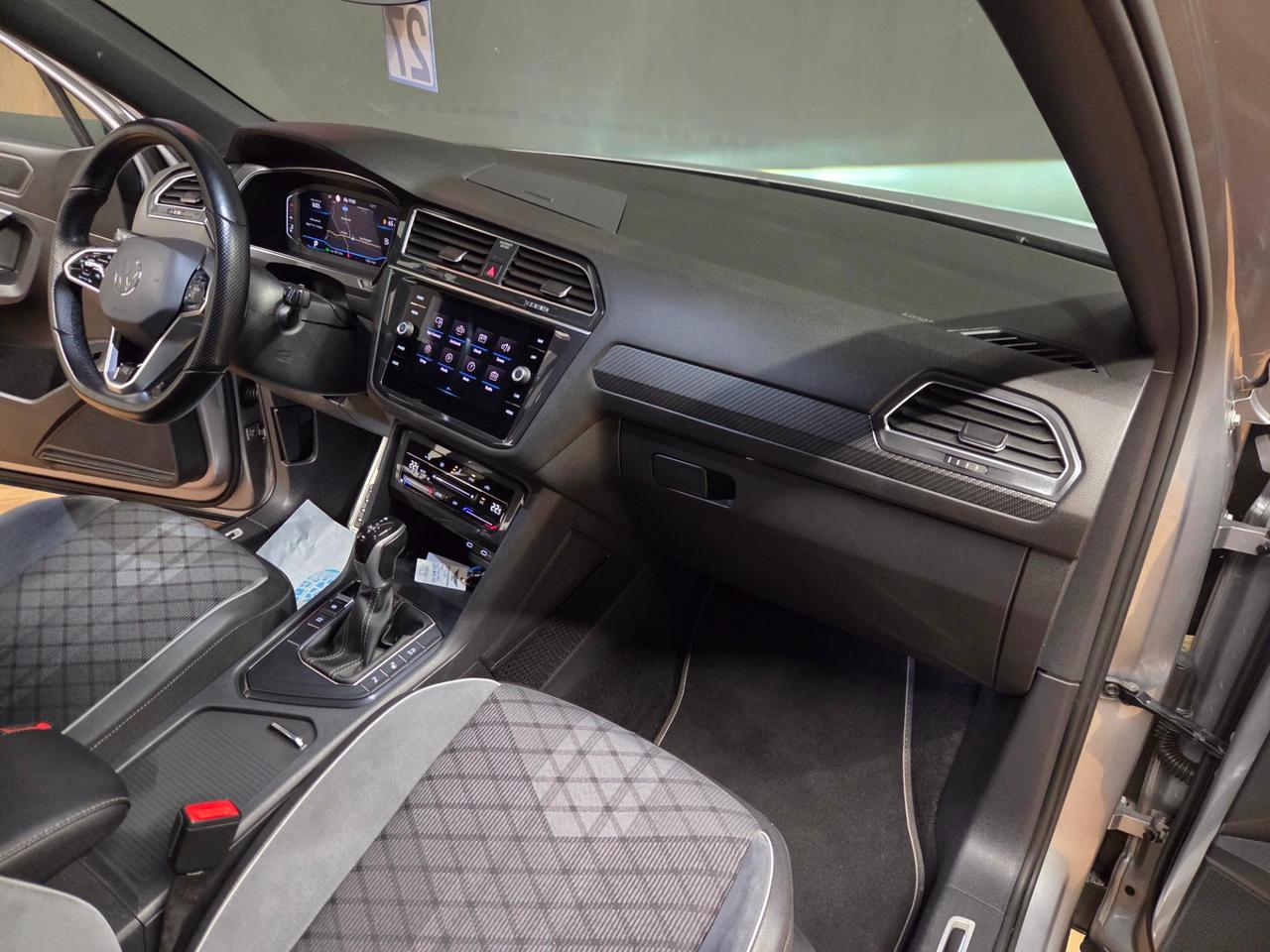 Volkswagen Tiguan Allspace 2.0 tdi R-Line 150cv 7p.ti dsg