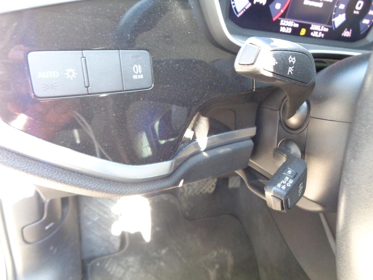 Audi Q3 35 TDI S tronic Business