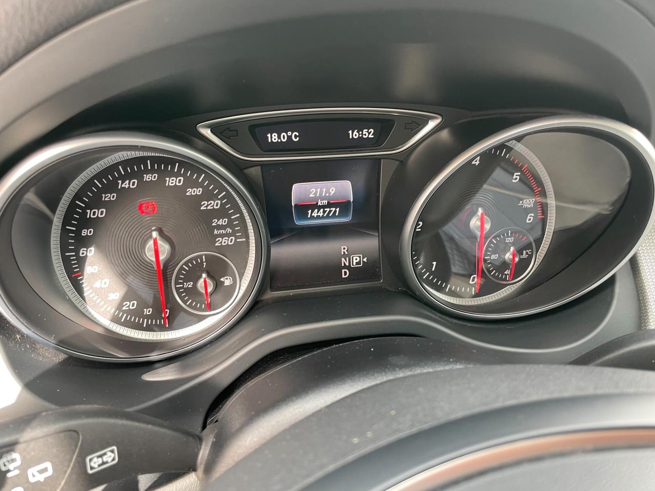 Mercedes-benz GLA 200 d Automatic 4Matic Sport